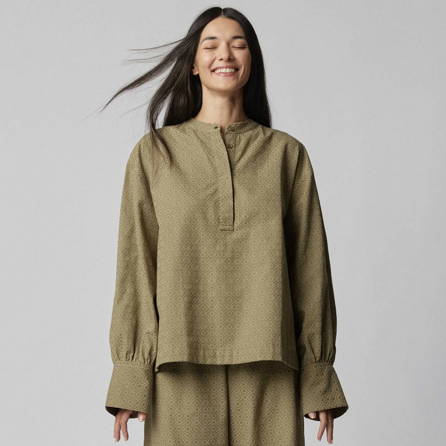 Blouse Cheer Rhodes Addis Abeba