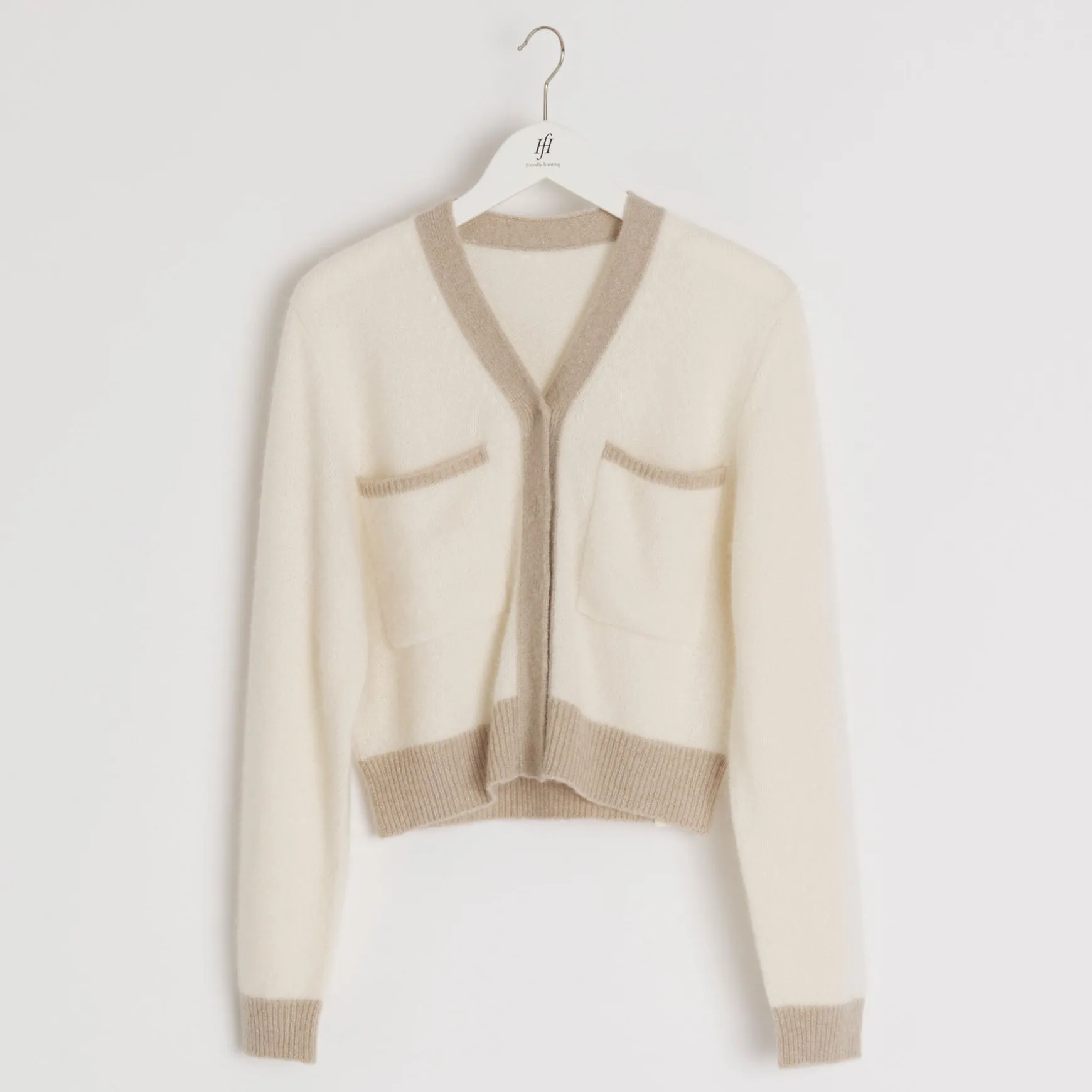 Cardigan Collar 2-Tone