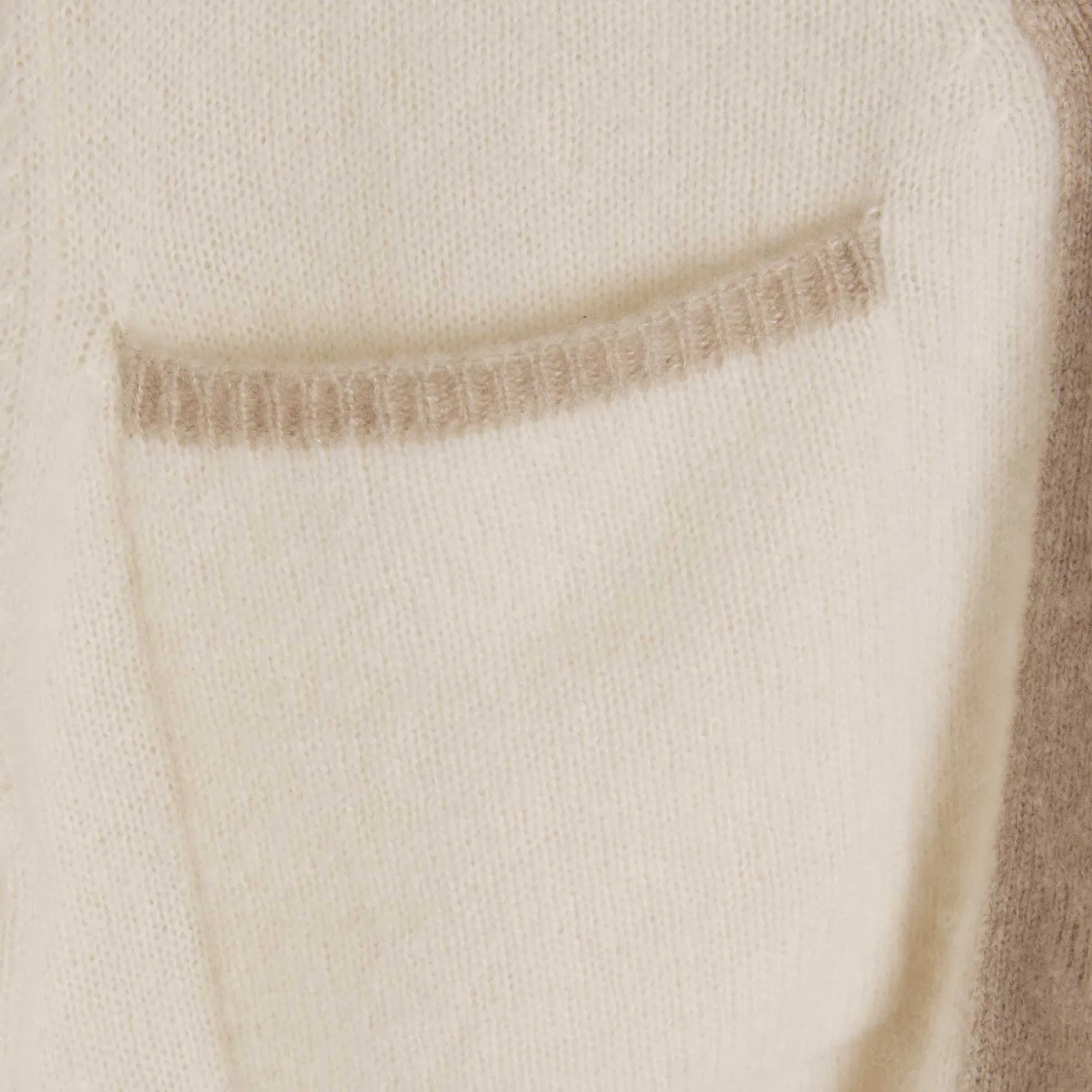 Cardigan Collar 2-Tone