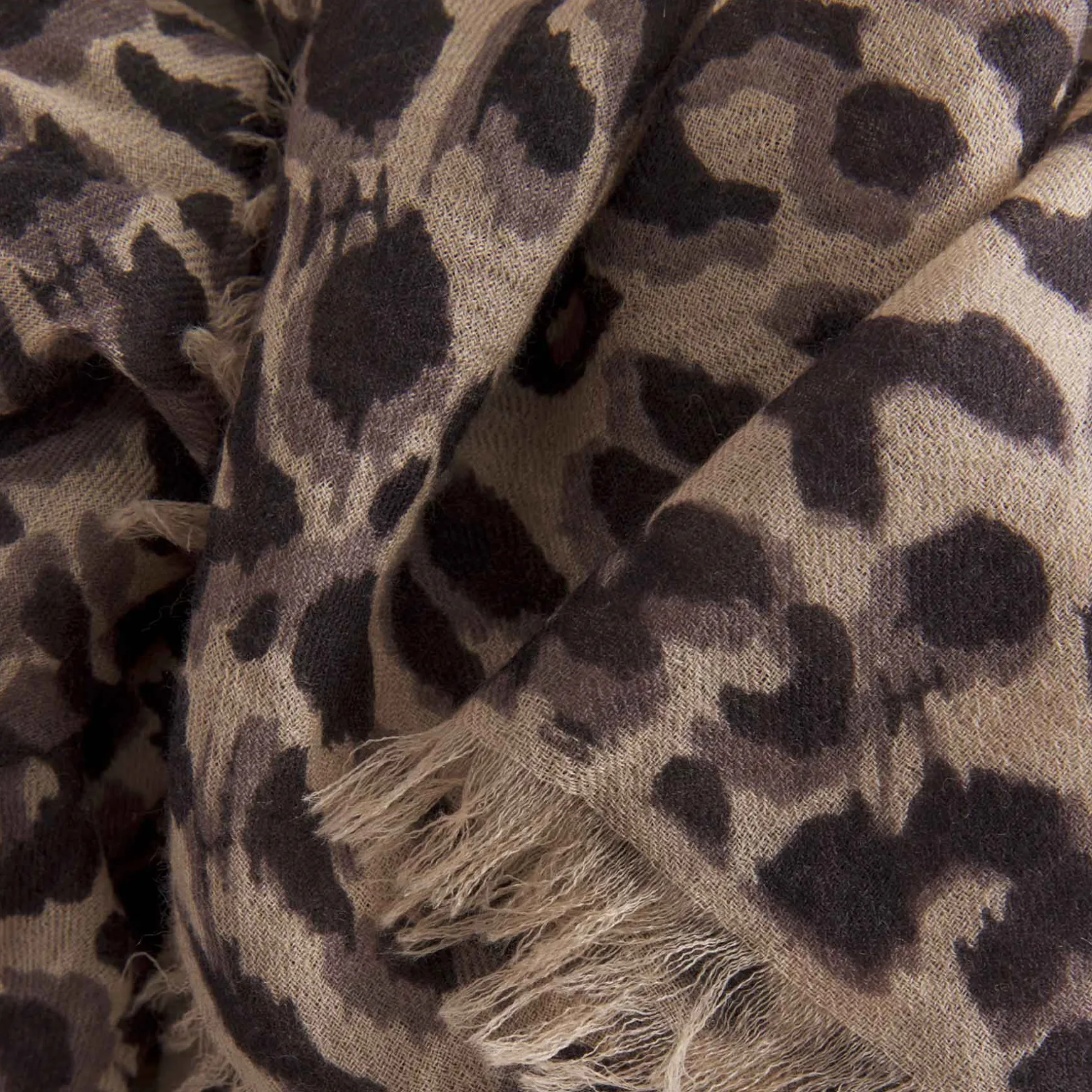 Cashmere Airy Scarf Cheetah