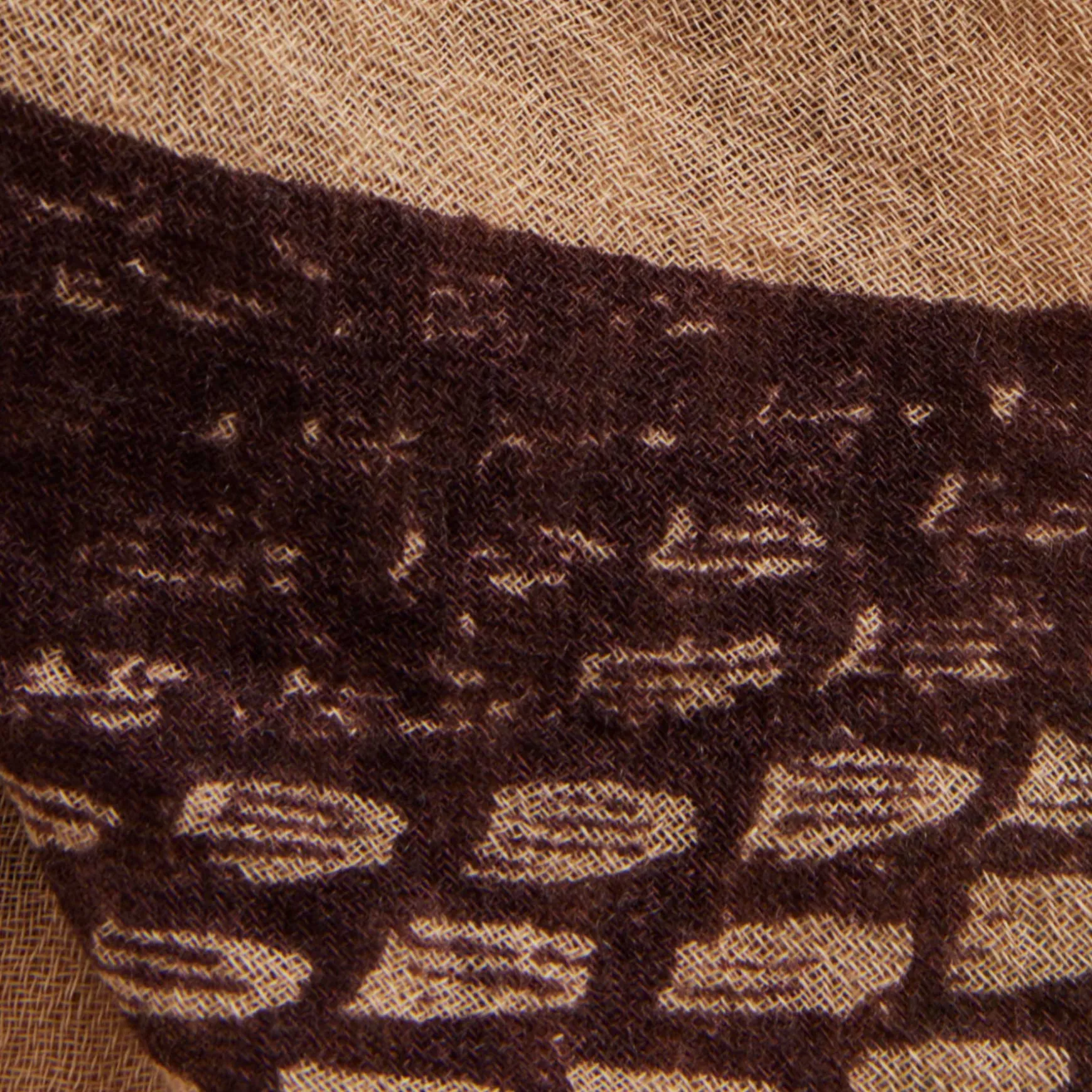 Cashmere Square Garden Eden