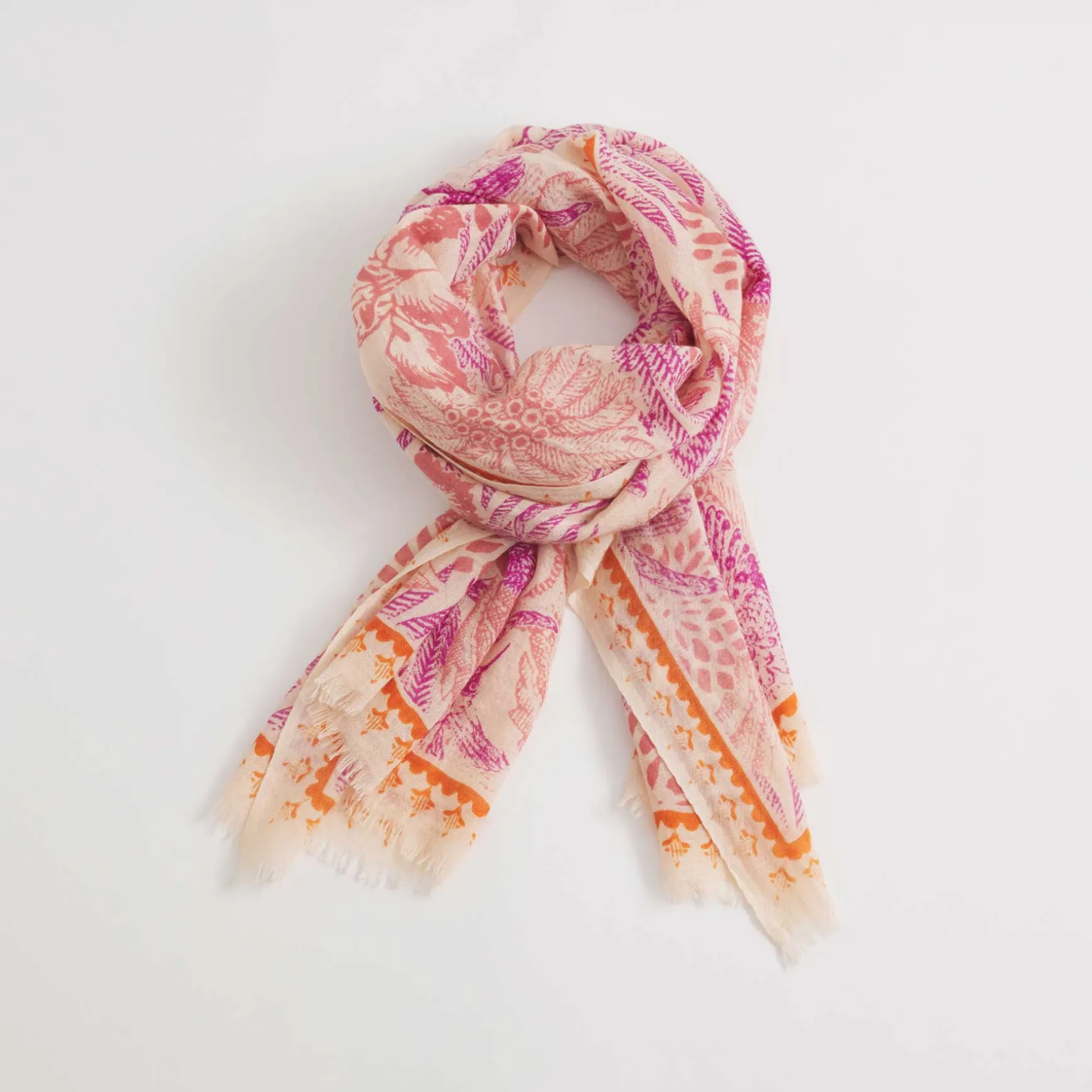 Cashmere Square New Mala Mala