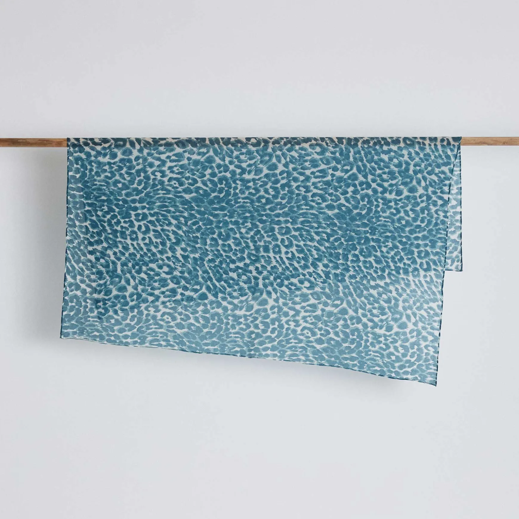 Cashmere Super Airy Scarf Cheetah