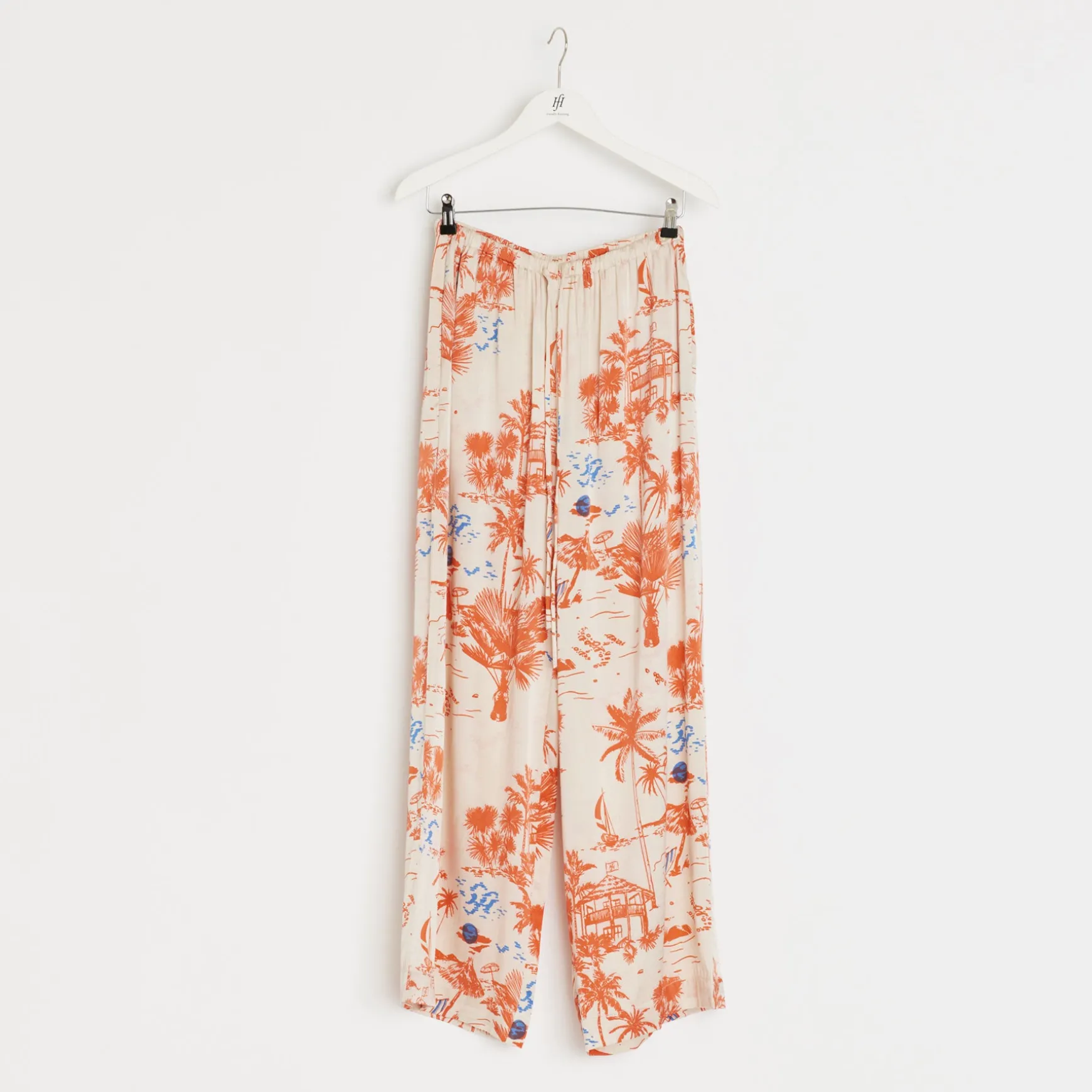 Pants Kutai Beach Club