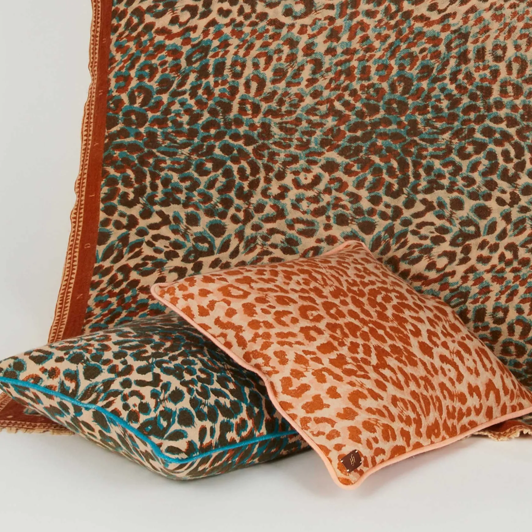 Pillow Cheetah 40x40